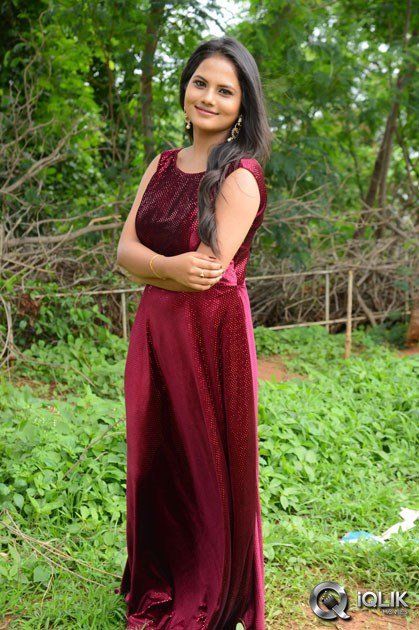 Priyanka-At-Lovers-Park-Movie-Opening